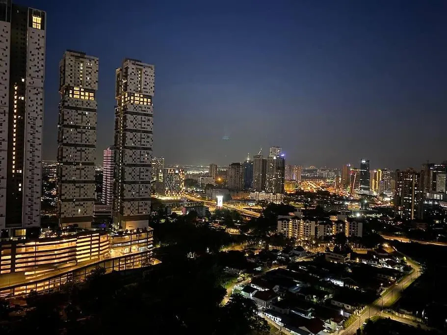 Pinnacle Tower Near Ksl/City View Johor Bahru 0*,  Malajsie